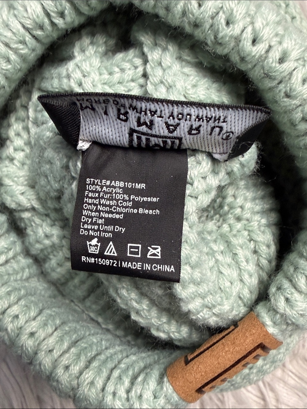 Mirmaru Mint Knit Pom Beanie Hat NWT - Picture 6 of 8